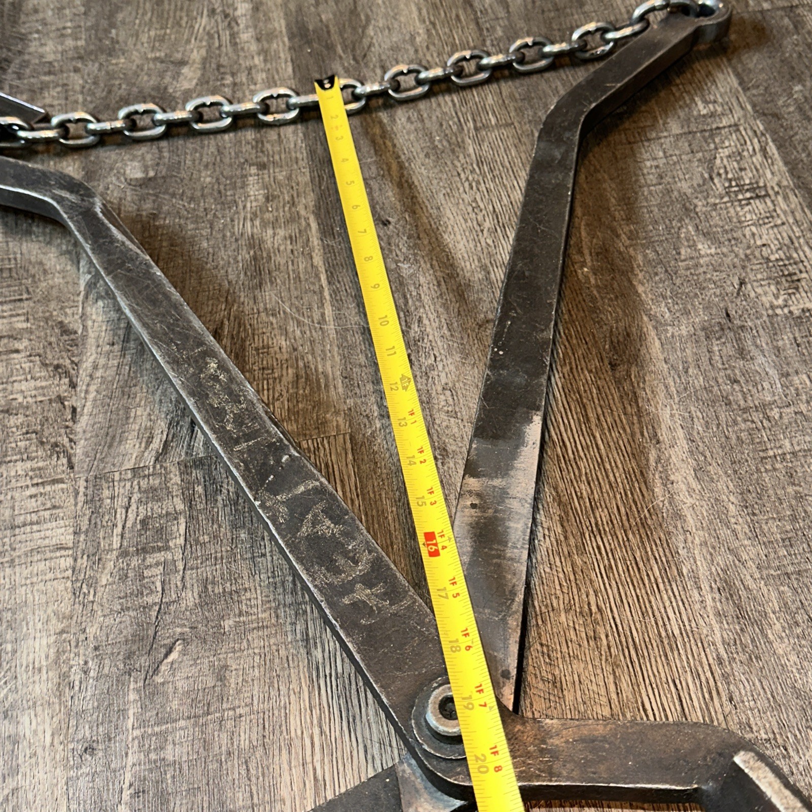 Great Heavy Large Columbus McKinnon Metal Lifting Sling Ice Tongs Pallet Puller