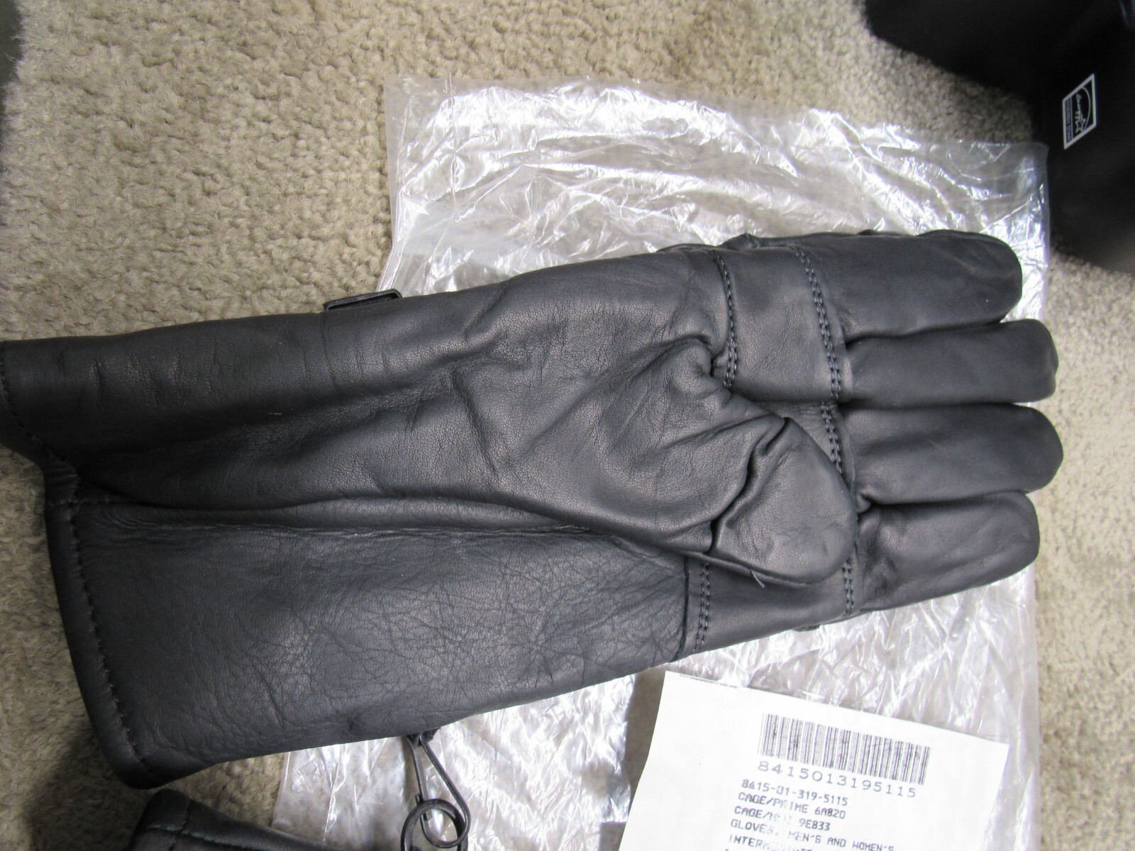 US Military Black Leather ICW Gloves Cold Wet Weather TO 14 Degrees Size 4 NOS