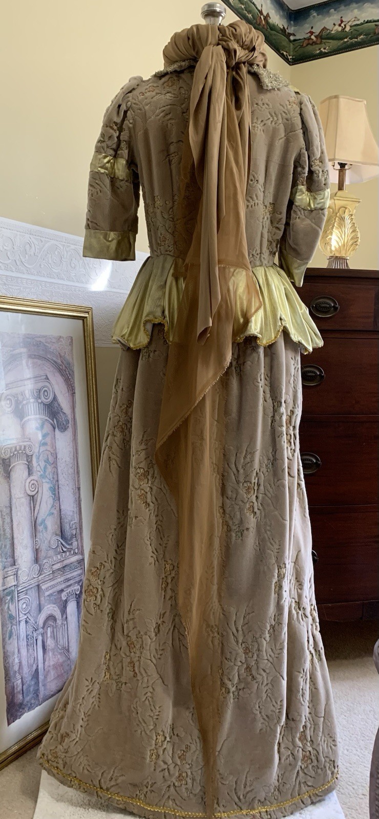 Victorian Medieval Renaissance Theater Costume Bustle Gown Size 12 (Heavy/READ)