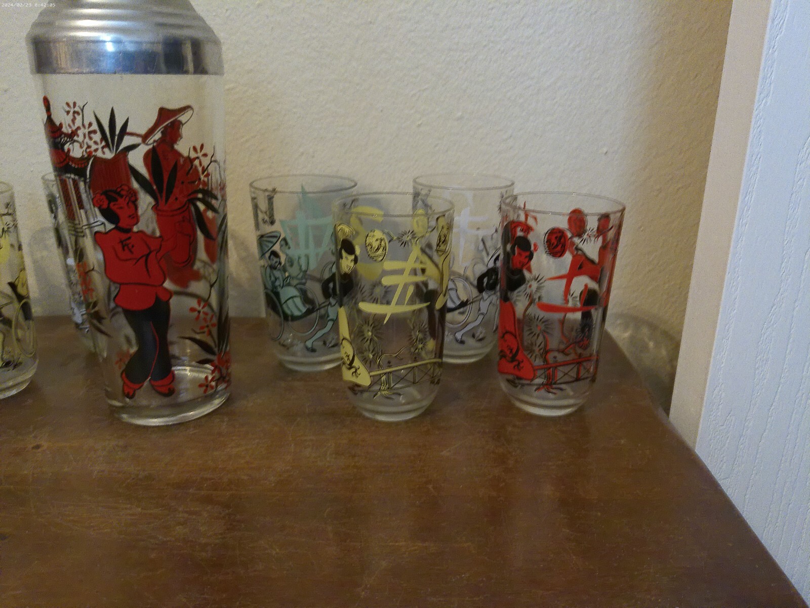 Vintage Mid Century Oriental Asian Design Cocktail Shaker and Eight Glasses