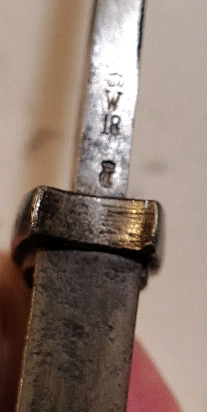 P. D. Luneschloss Solingen, German Bayonet & Scabbard, Handle Scales r Missing