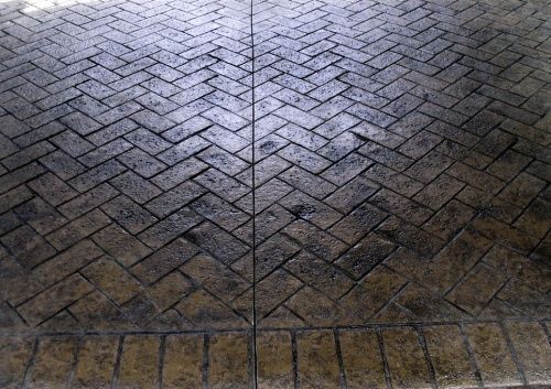 Worn Brick 8" | Concrete Border Stamp by Walttools (Single)