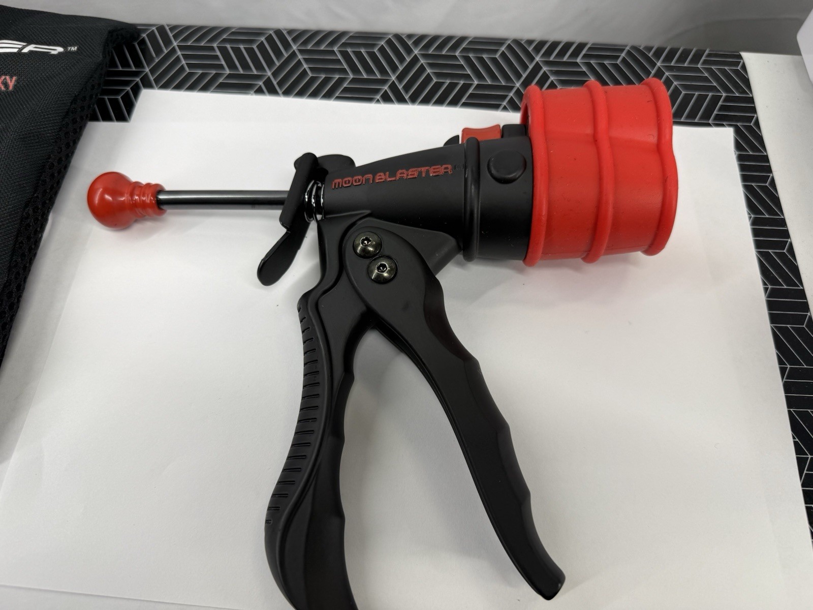 MOON BLASTER Cartridge Puller Tool