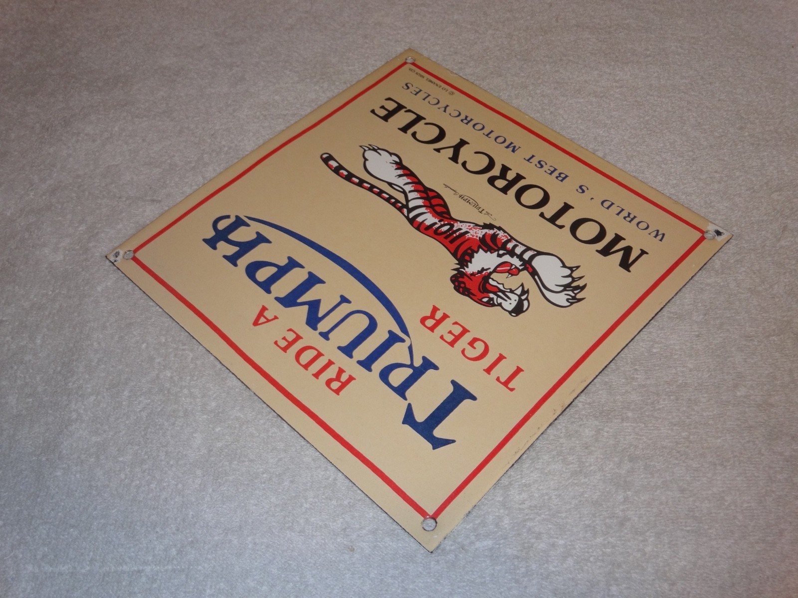 VINTAGE TRIUMPH T110 MOTORCYCLE DEALER TIGER 10" PORCELAIN METAL GASOLINE ⛽ SIGN