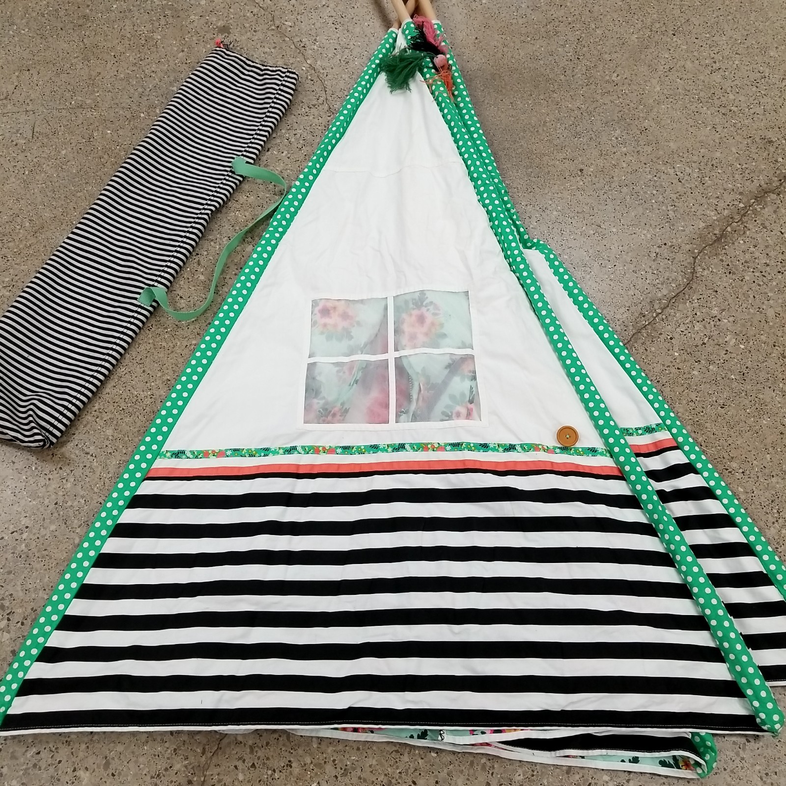 Matilda Jane X Joanna Gaines Play Tent w/Storage Bag.