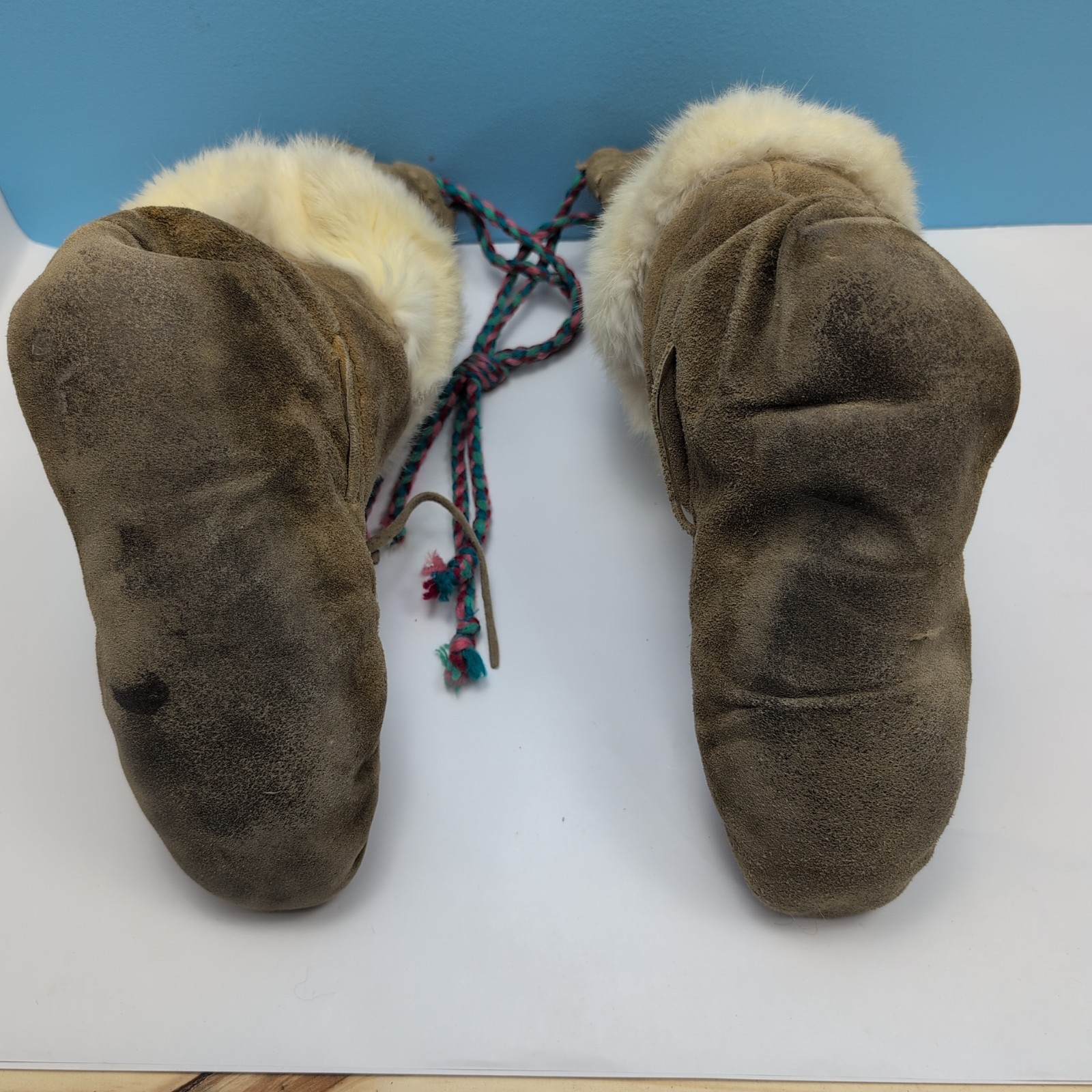 Vintage Beaded Mukluks Moccasin Boots Fur Trim Native American Plains Region