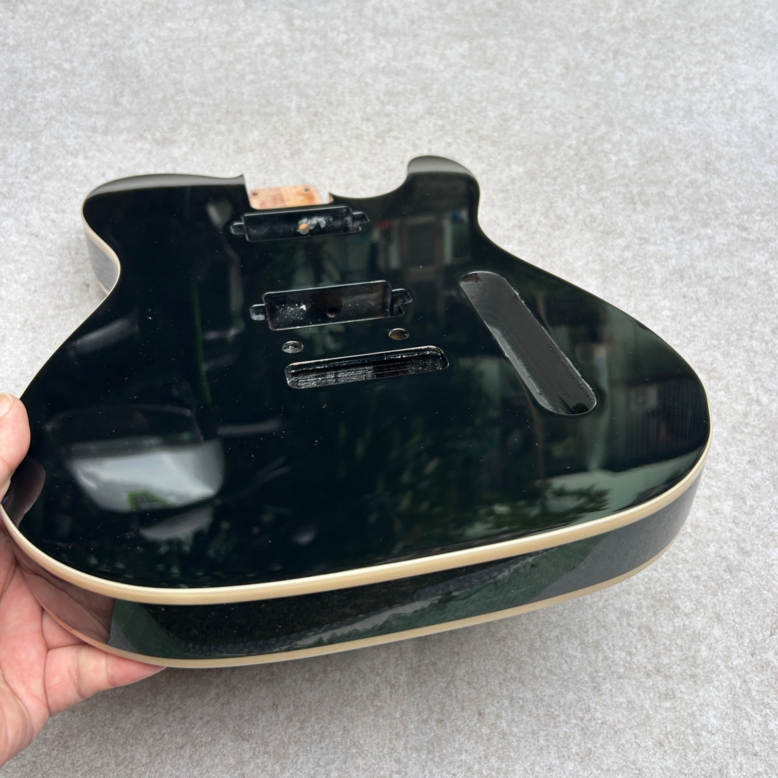 Guitar Body Tele Alder wood HH black 4.95 LBS Tremolo Bridge