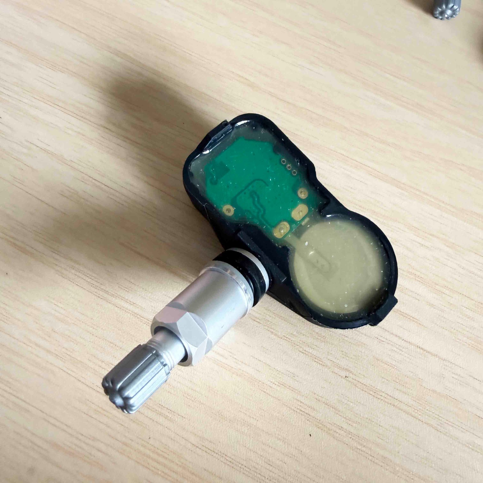 5X Original TIRE PRESSURE MONITOR SENSOR OEM 42607-33021 TPMS PMV-107J For Lexus