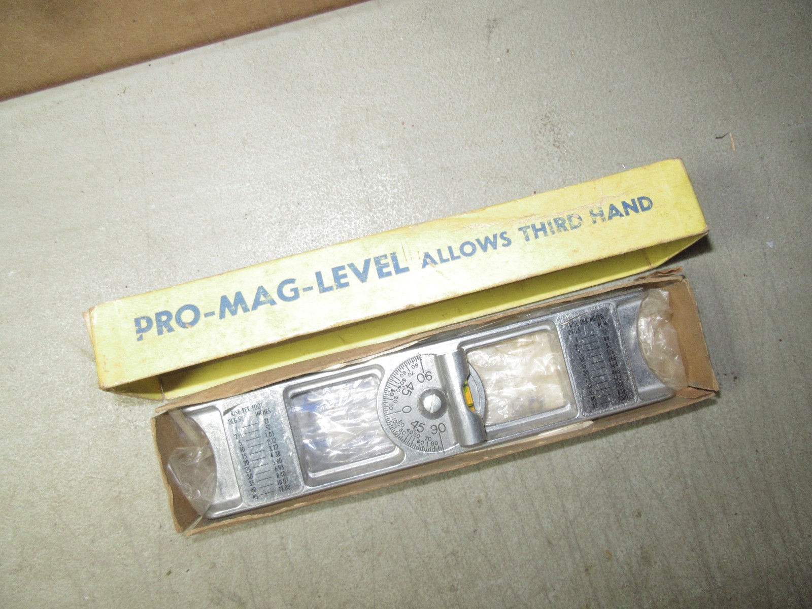 Vintage Pro-Mag- Level CURV-O-MARK Magnetic Inclinometer w/box barely used look