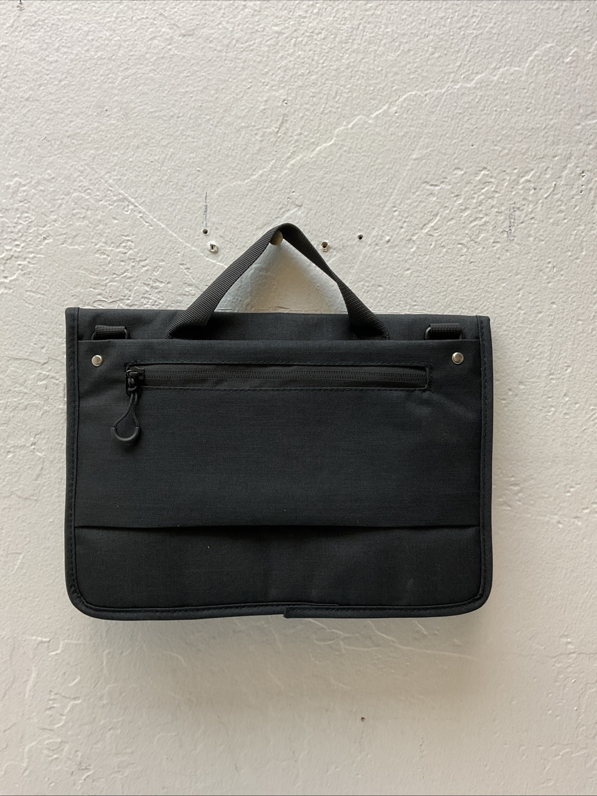 Airplane Seatback Pocket Organizer – Clean & Convenient Storage Space