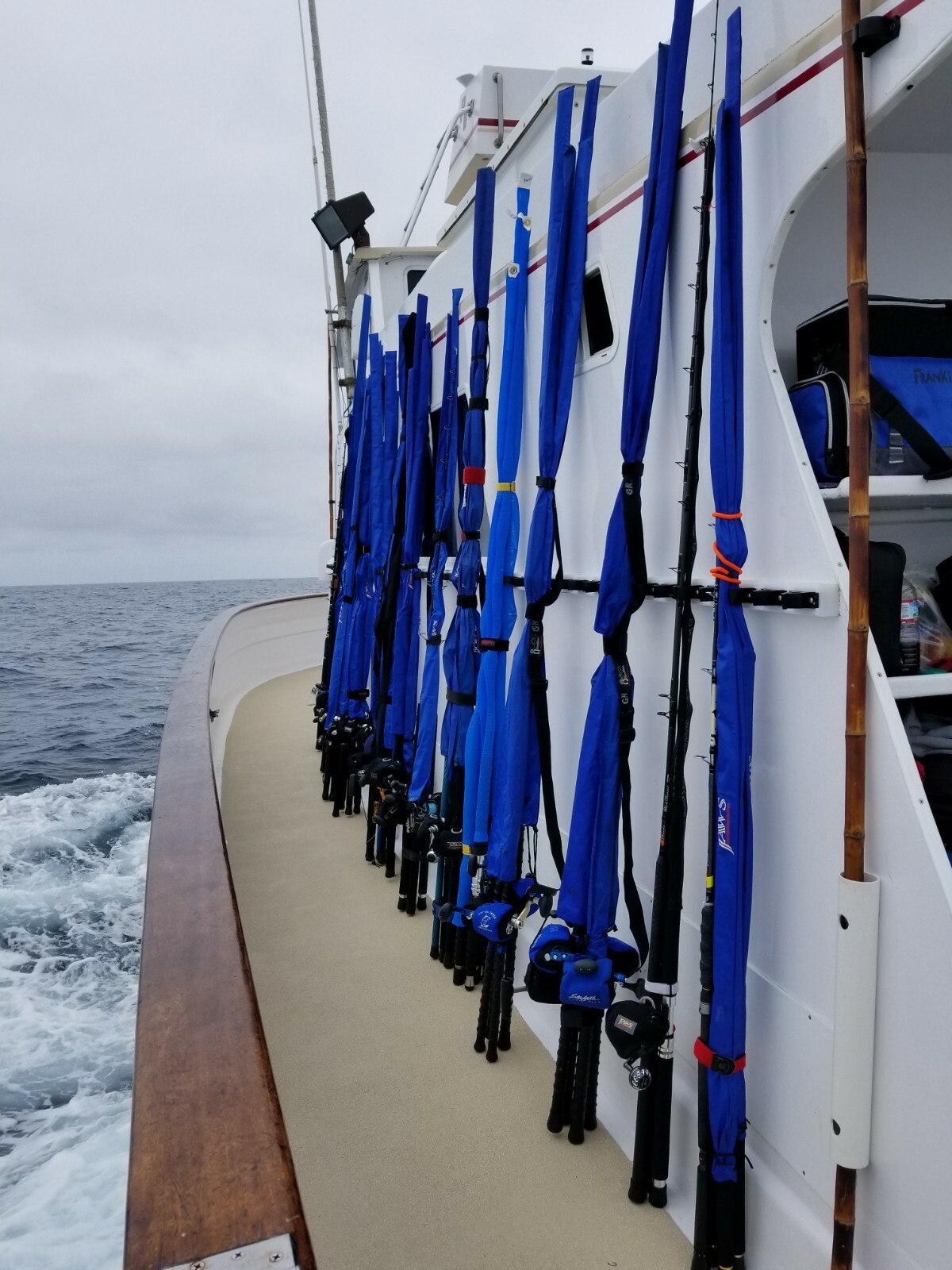 TWO 9' JAWS QUARTER CUT DESIGN TRAVELING ROD COVER FOR OFFSHORE B GAME ROD BLUE