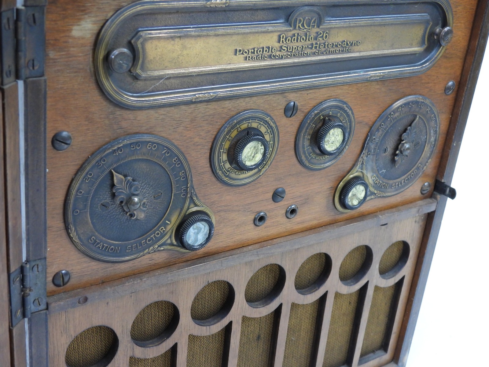 RCA Radiola 26 Vintage Super-Hetrodyne Broadcast Tube Radio w/ Tubes (nice)