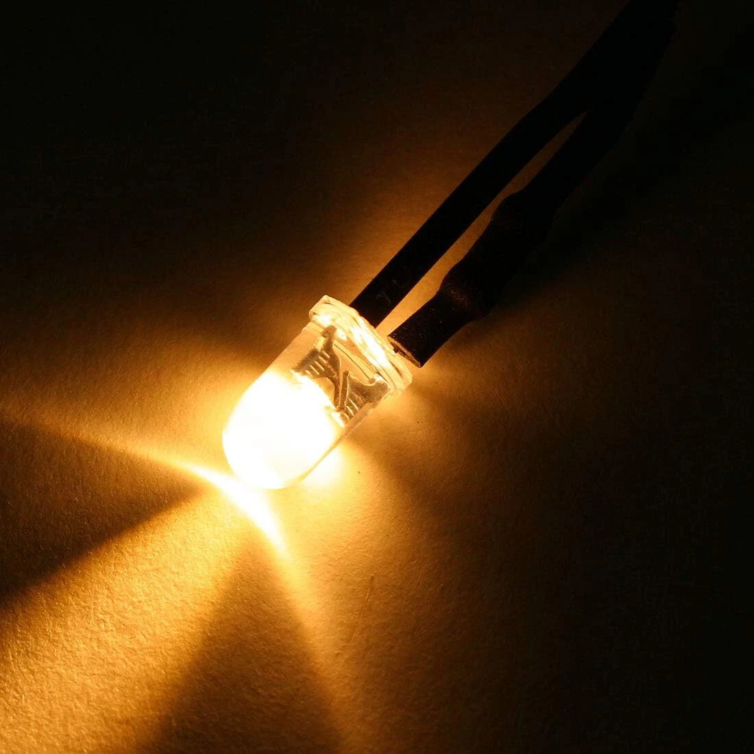 100X 3mm Pre Wired DC5V-12V Micro LED Lights Emitting Diodes Mini Bulbs Lamp NEW