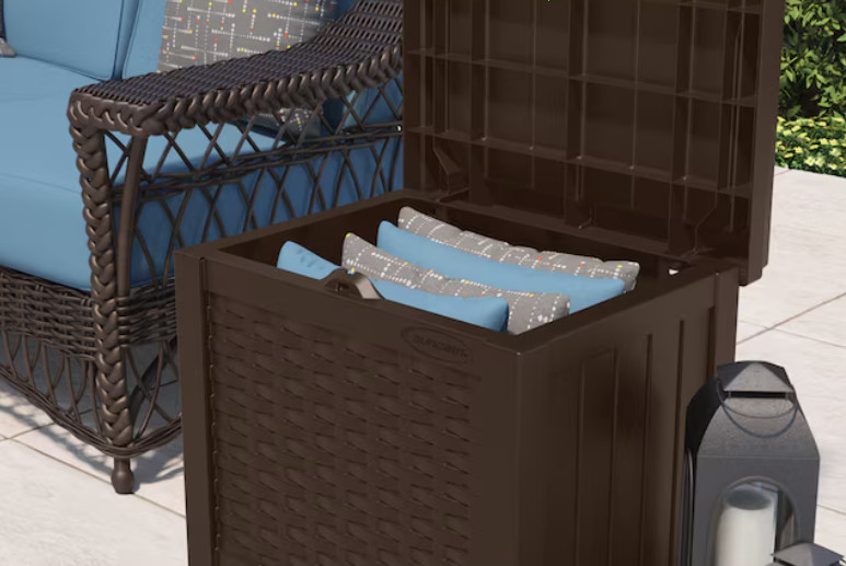 Suncast Outdoor Storage 22-Gallon Java Plastic Deck Box