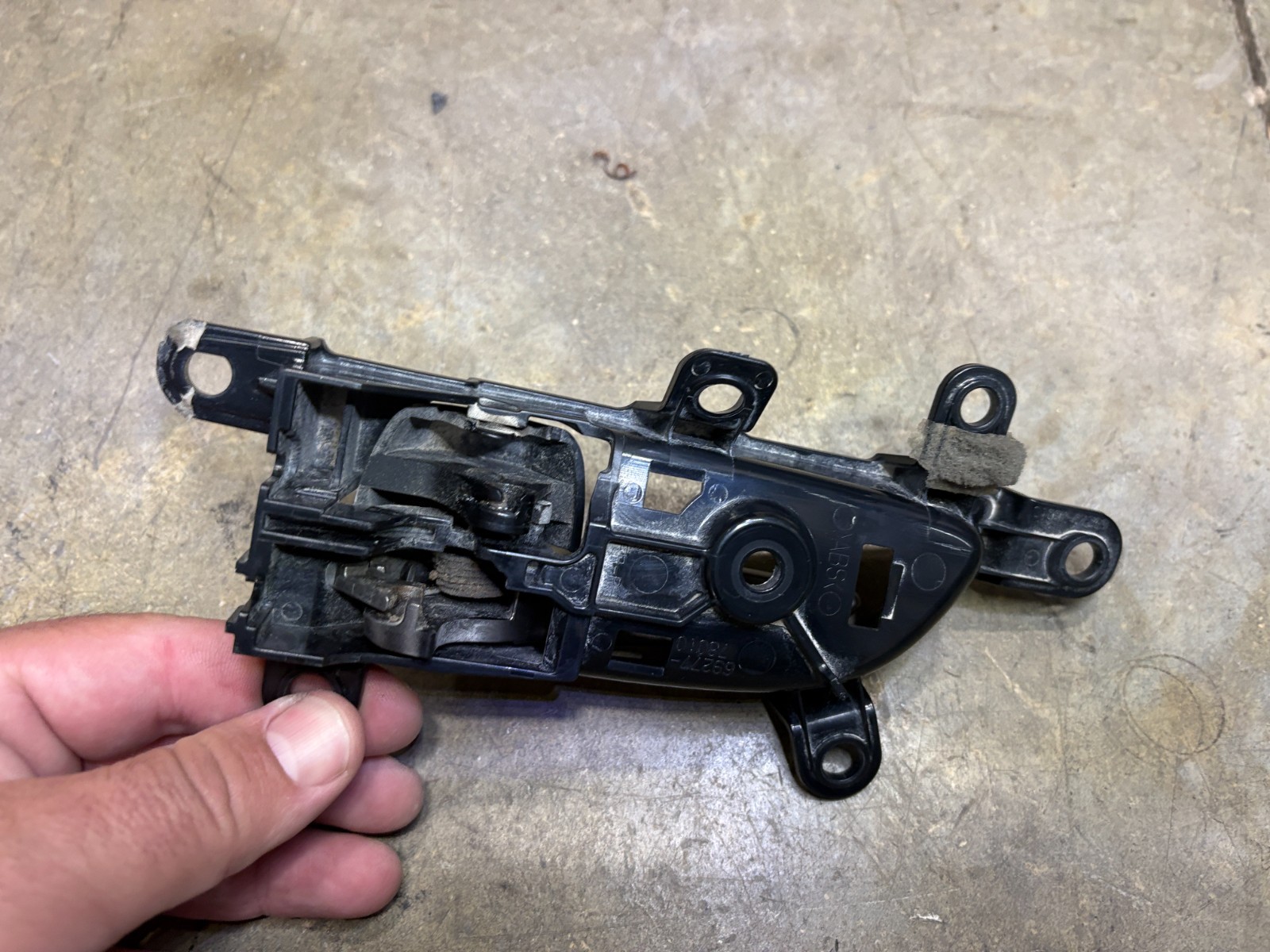 2015-2021 LEXUS NX200T REAR PASSENGER SIDE DOOR INTERIOR HANDLE OEM