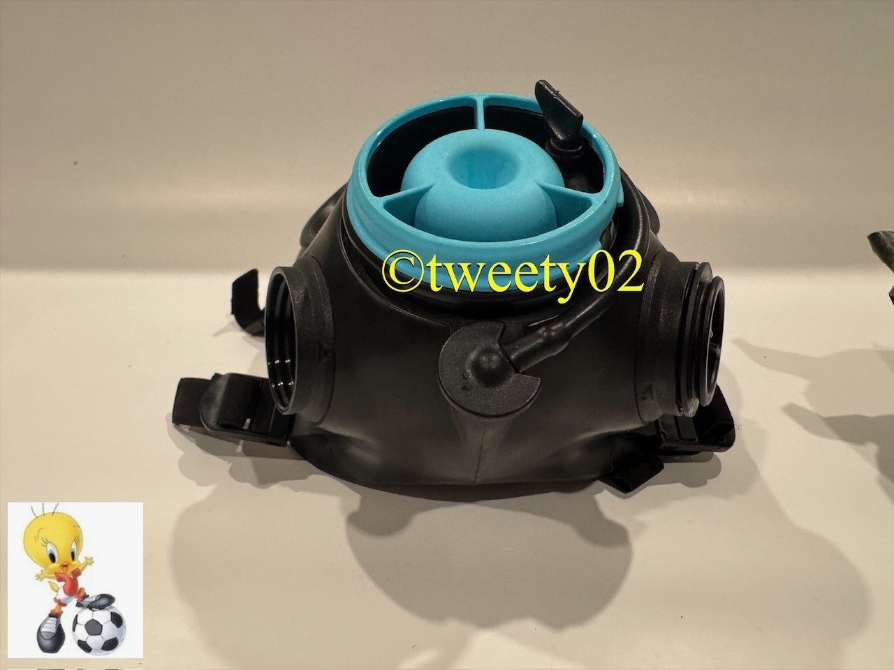 Avon Fm 12 Gas Mask Size 2 + Filter