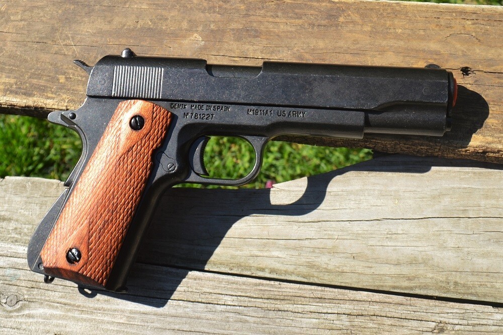 Non-Firing Denix Replica Colt M1911 A1 .45 Caliber Government 1911