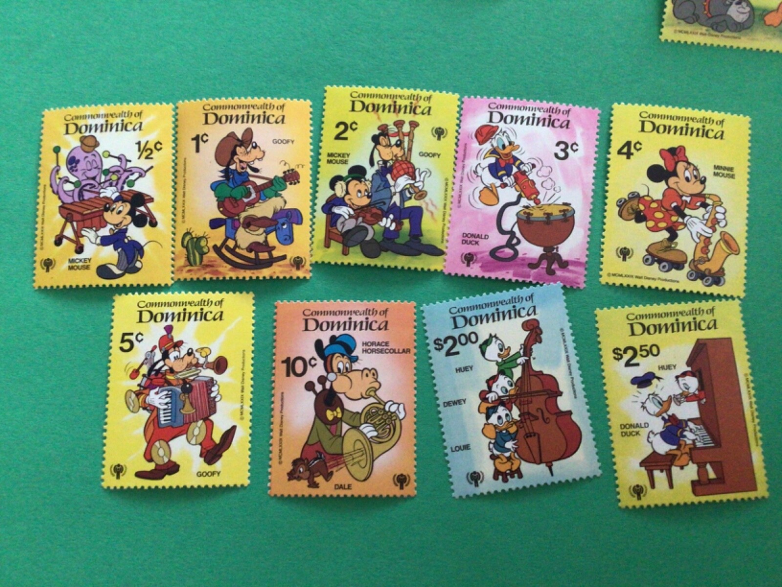 Disney characters mint never hinged stamps  A10662