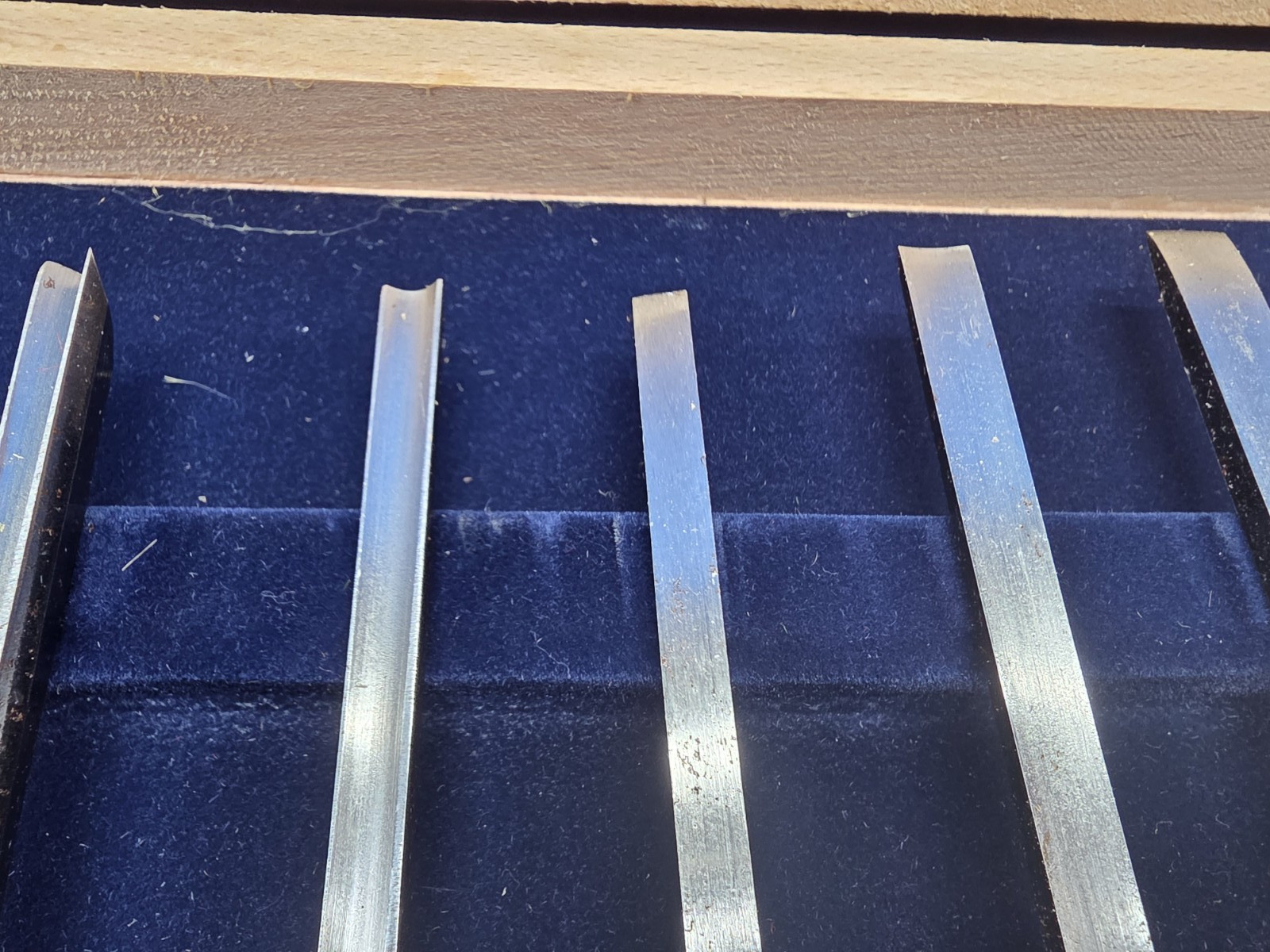 Vintage FREUD CS-112 12-Piece Woodworking Carving Chisel Set