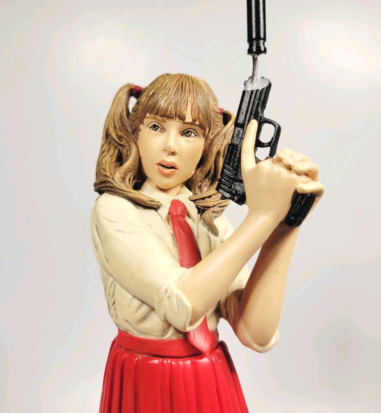 RARE Hit-Girl Statue Red Skirt Edition #27/100 Dynamic Forces - READ - DAMAGED