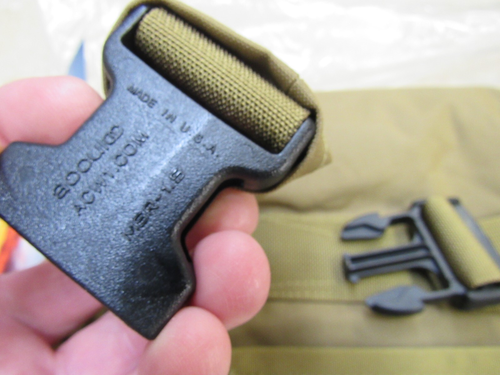 Wild Things Knuckle Roaster Hand Warmer Coyote Brown USMC NIW Made In USA