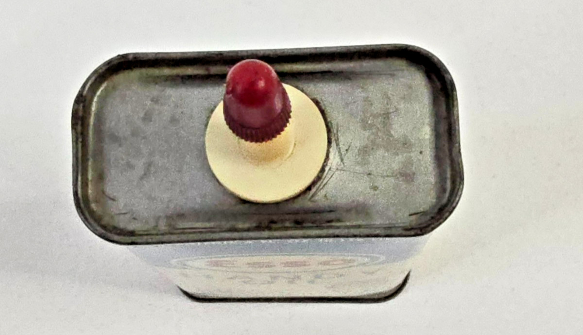 Vintage ESSO Handy Oil Tin Advertising Oil Can S100a