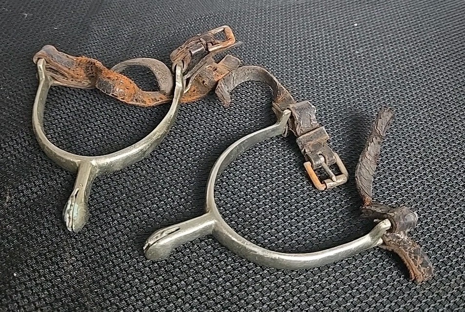 Vintage Western Cowboy Spurs Solid Nickel w/ Leather Straps Riding Spurs