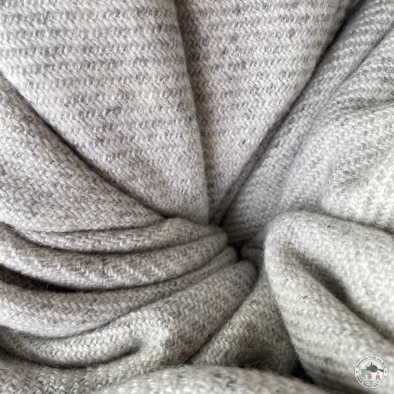 Cashmere Blanket "Ama" (अमा), Handcrafted from Nepal, Bedspread, Cuddle Blanket