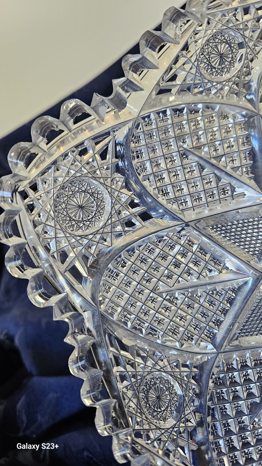 Hawkes "Aberdeen" pattern American Brilliant Cut Glass low dish w sawtooth Rim