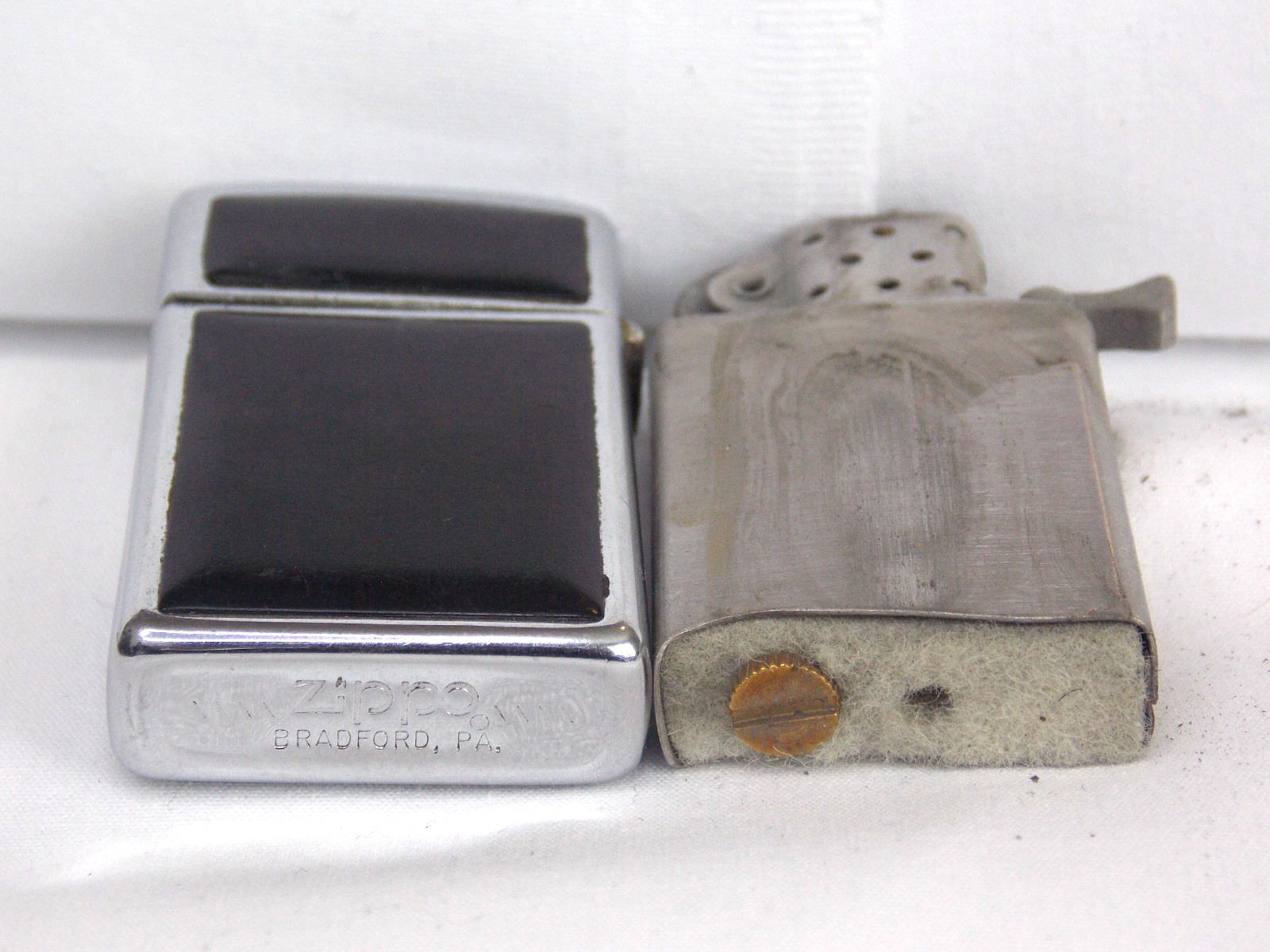 NICE 1982 VINTAGE ZIPPO LIGHTER