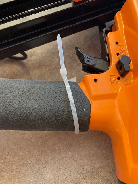 PIERCE MAGNESIUM FRAMING NAILER M21 AIR TOOL, NEW (NO BOX) 59580 (B6)