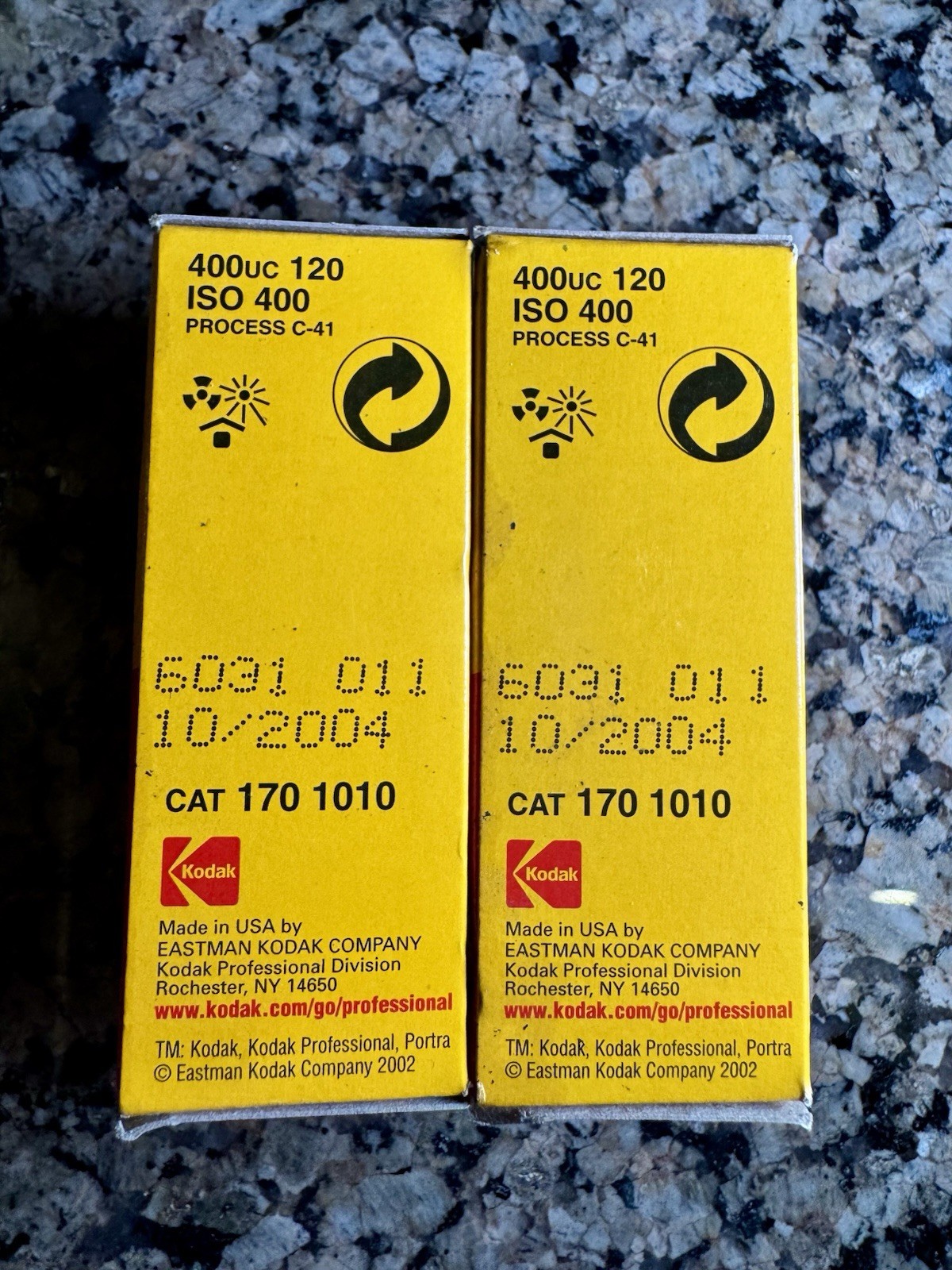 NIB Lot of 2 Kodak PORTRA 400UC Ultra Color 120 ISO 400 - Exp. 10/2004 SAMPLE