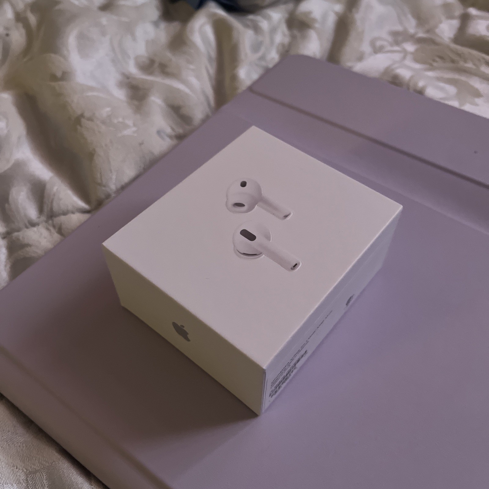 2025 Apple AirPods Pro 3 White - Sealed