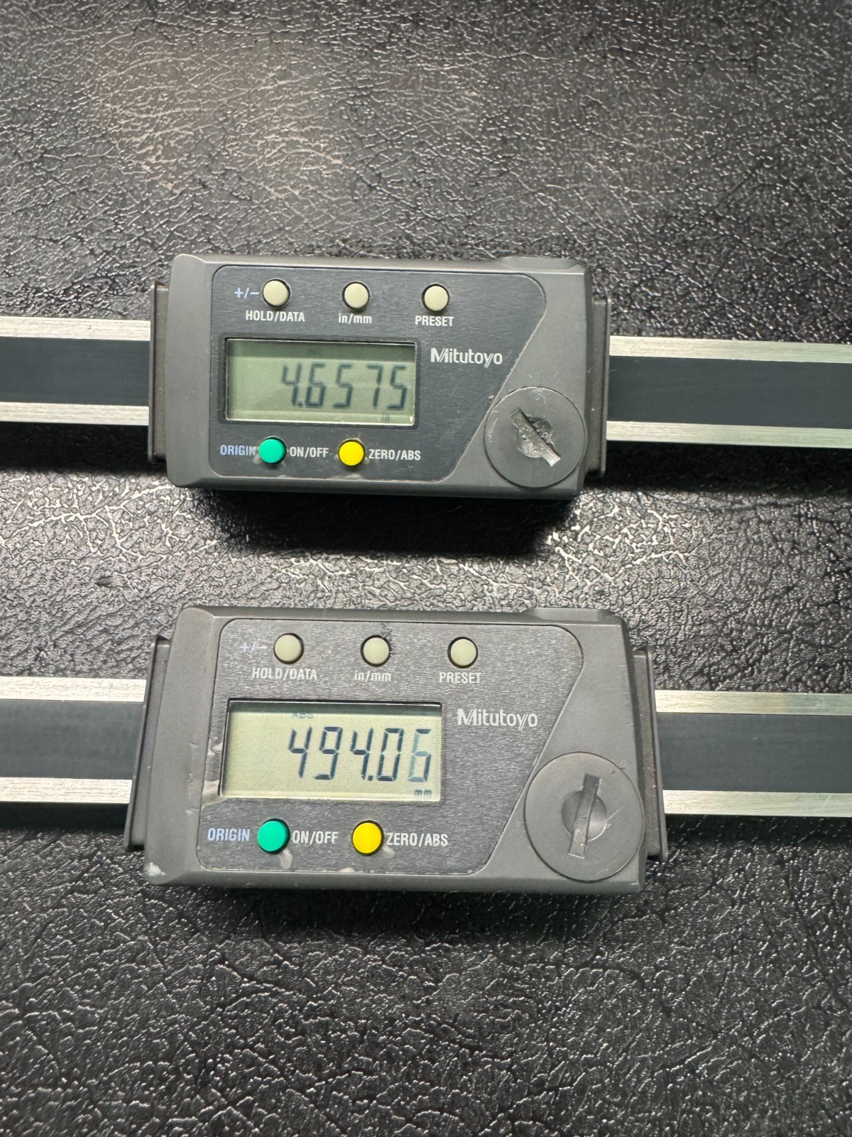 (2) Mitutoyo SD-24-24" 572-475 Absolute Digimatic Linear Digital Caliper Scale