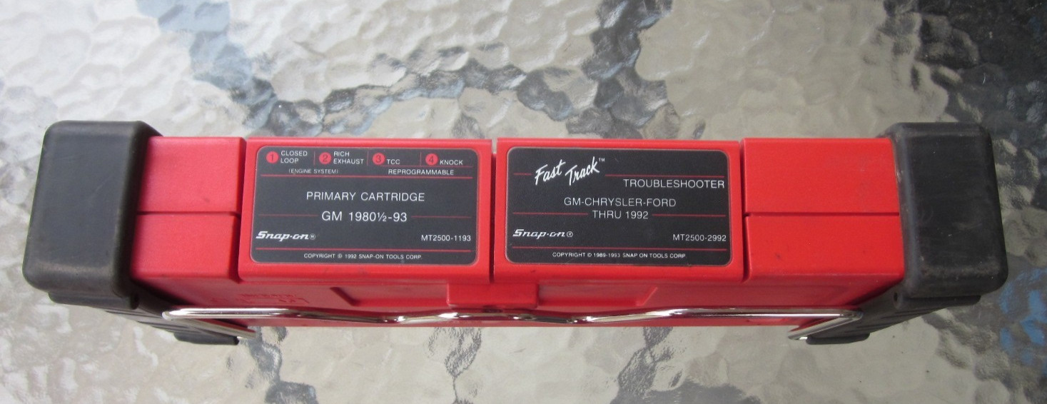 Snap-On MT2500 Super Deluxe Diagnostic Scanner Keys Cartridges Manuals Case