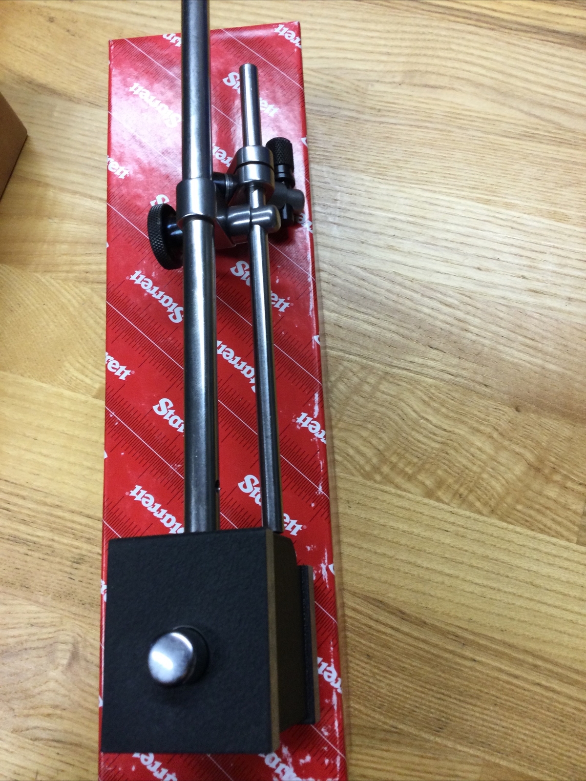 STARRETT MAGNETIC BASE NO 657AA w/ BOX - NEW