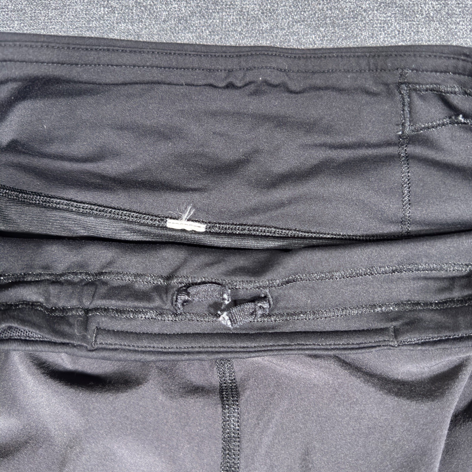 Lululemon Women's Size 6 Run Times Short 4" Black 4 Way Stretch LW7A03S Gym