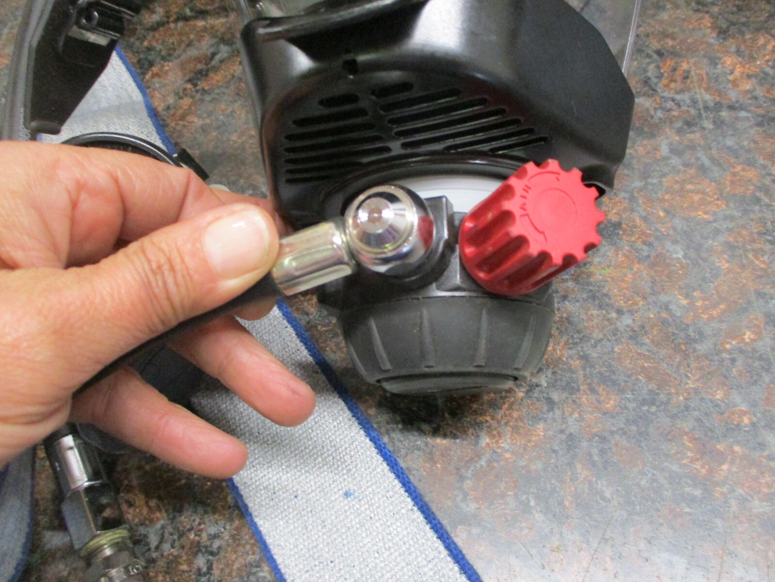 Honeywell P968410 Panther Hip Pac, Pressure Demand SAR, Escape Cylinder W/Mask