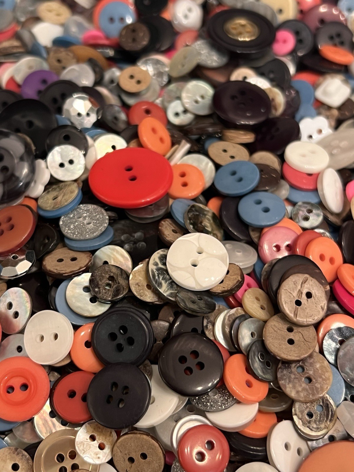 250 + Sewing Buttons mixed lot Assorted  huge Resin Bulk Perfect For Crafting