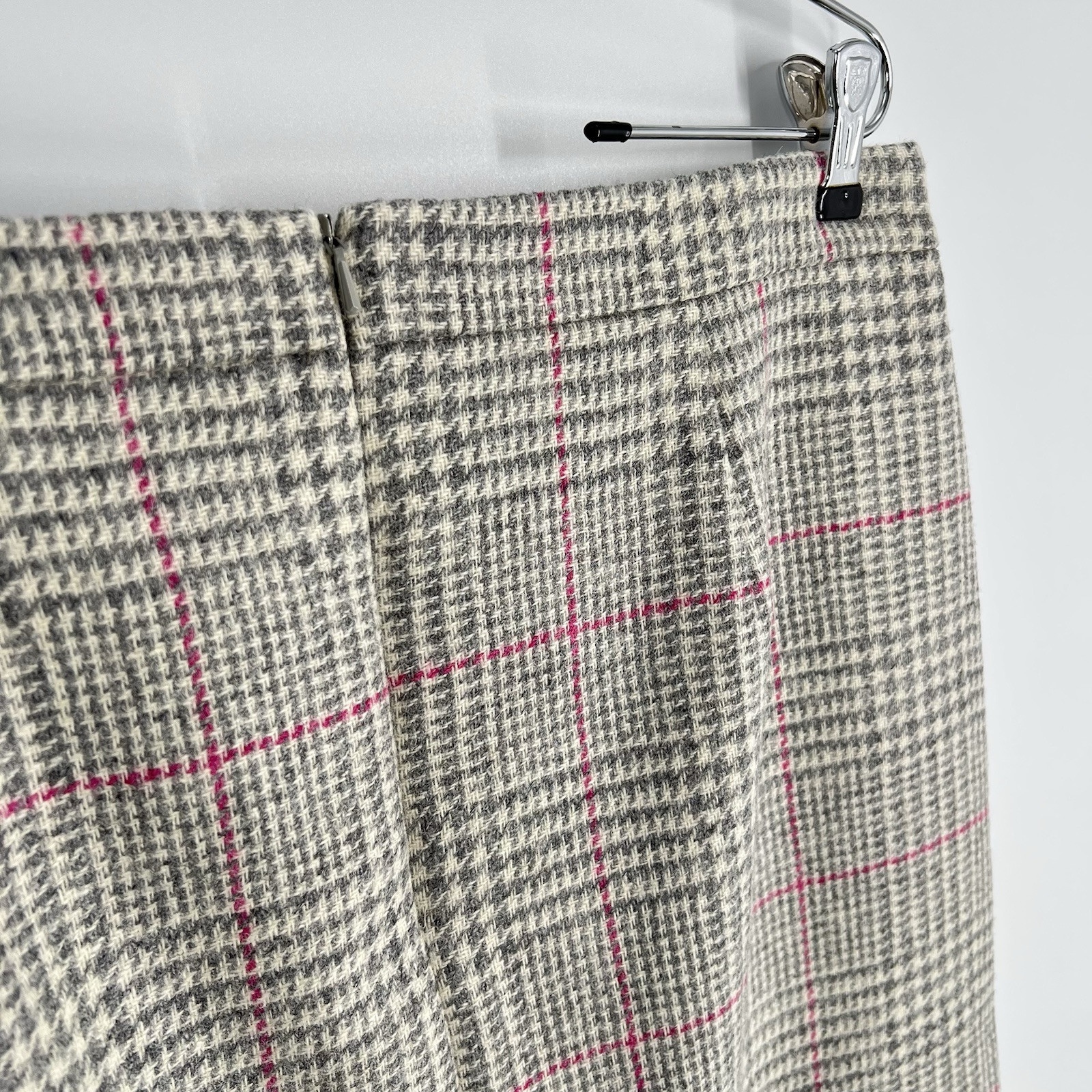 PURE Collection Pencil Skirt Womens Size 6 Ivory Gray Glen Plaid Wool by Moon