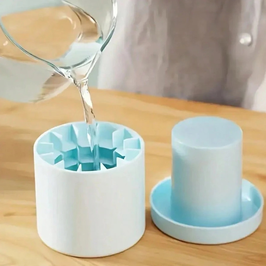 1 pc Quick-Freezing Silicone Ice Mold, Easy Release, Makes 60 Ice Cubes, Blue