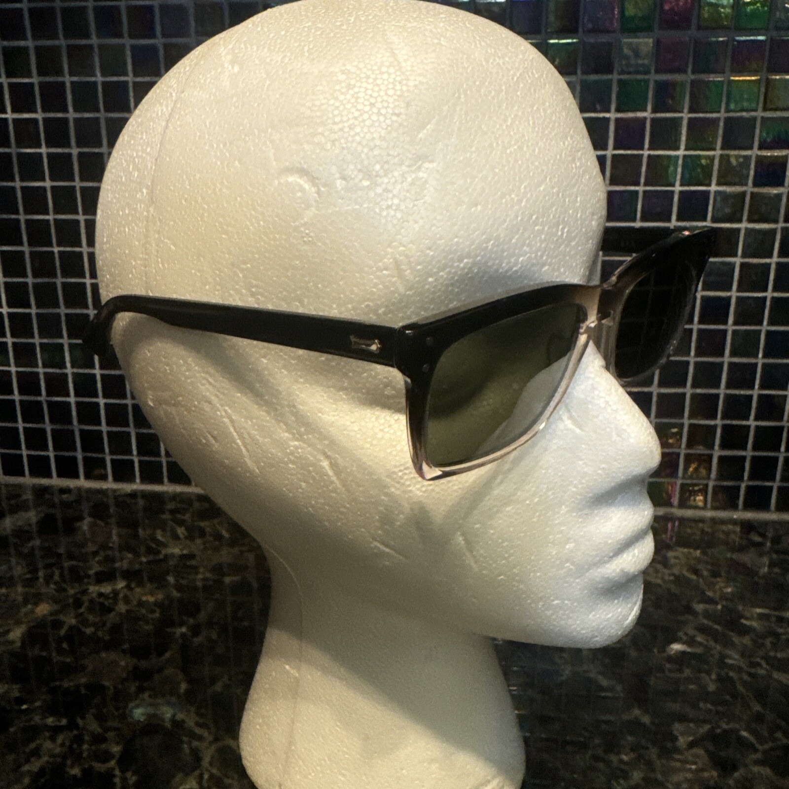 Vintage Men's Shuron Grand Prix Continental SHURAY Sunglasses Brown in Orig. Box