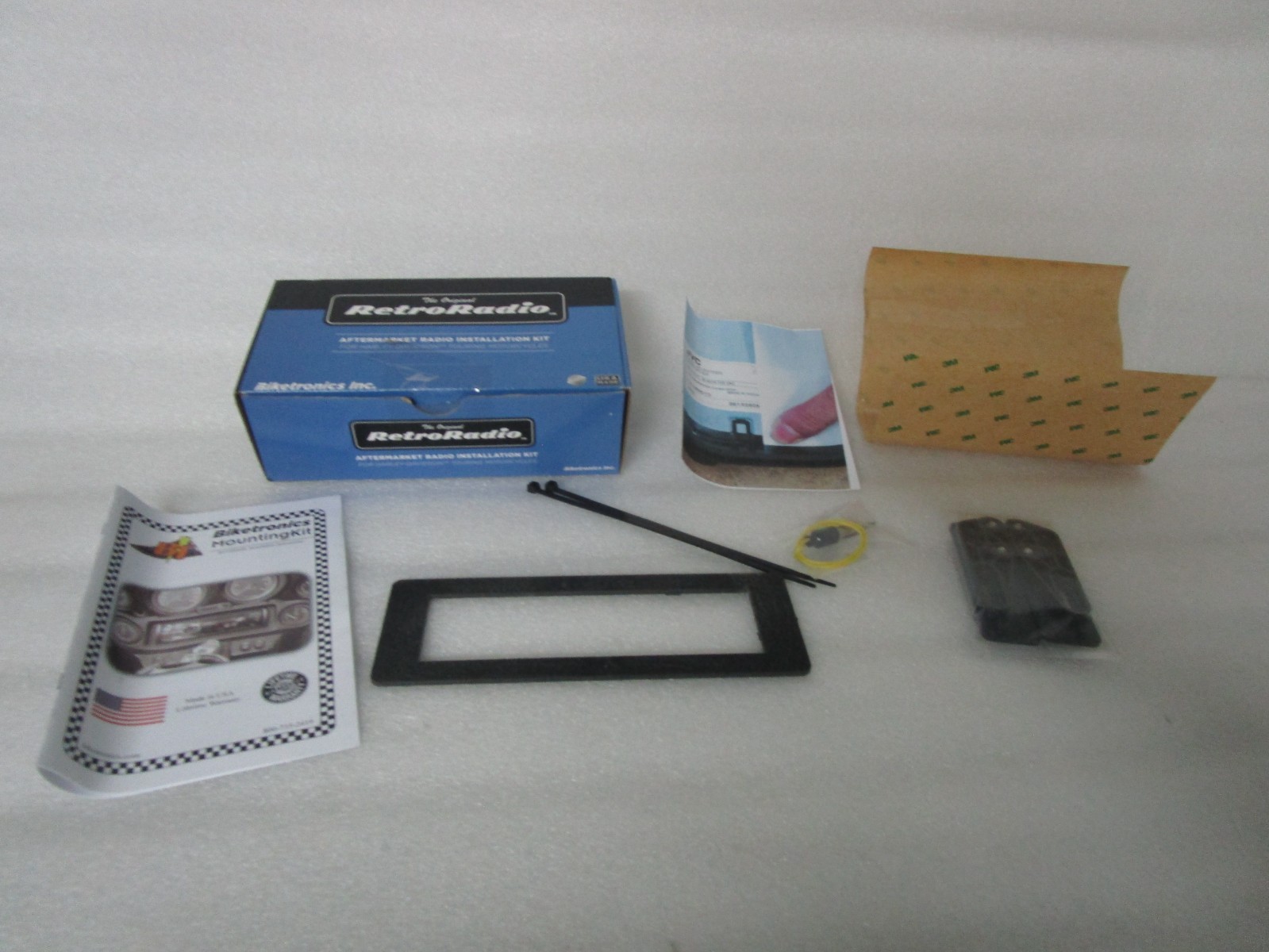 Biketronics Aftermarket Radio Installation Kit for 96-13 Harley Touring Models