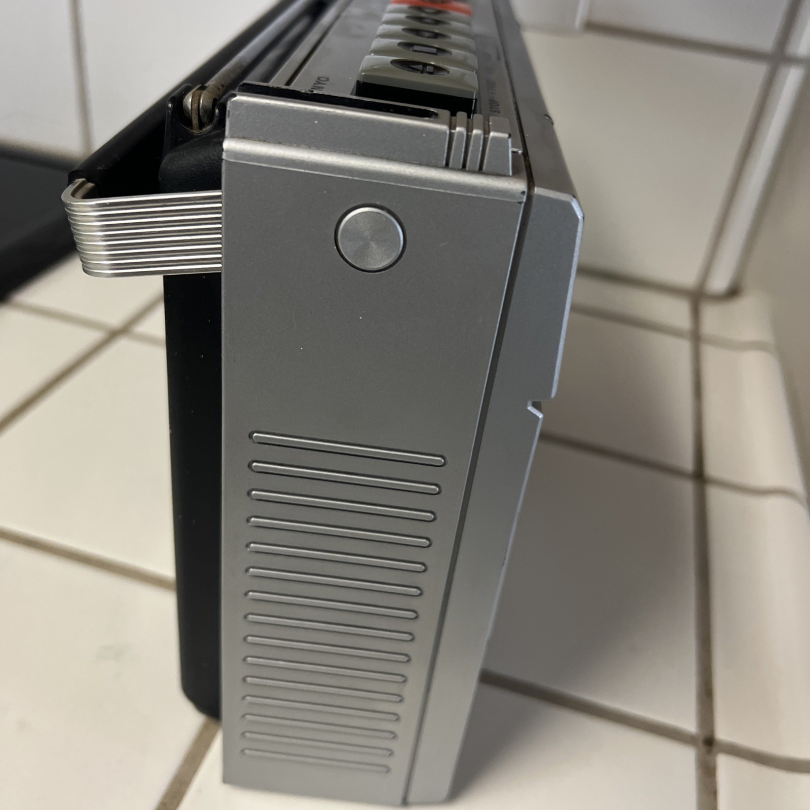 RARE Vintage Sanyo Model M2555 2 Band Radio Cassette Recorder