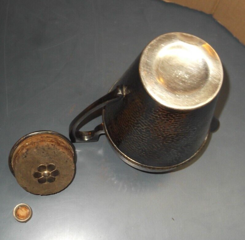 ANTIQUE 1920's COCKTAIL SHAKER NICKEL SILVER SILVERPLATED 580-66 QT SIZED 9.5"T