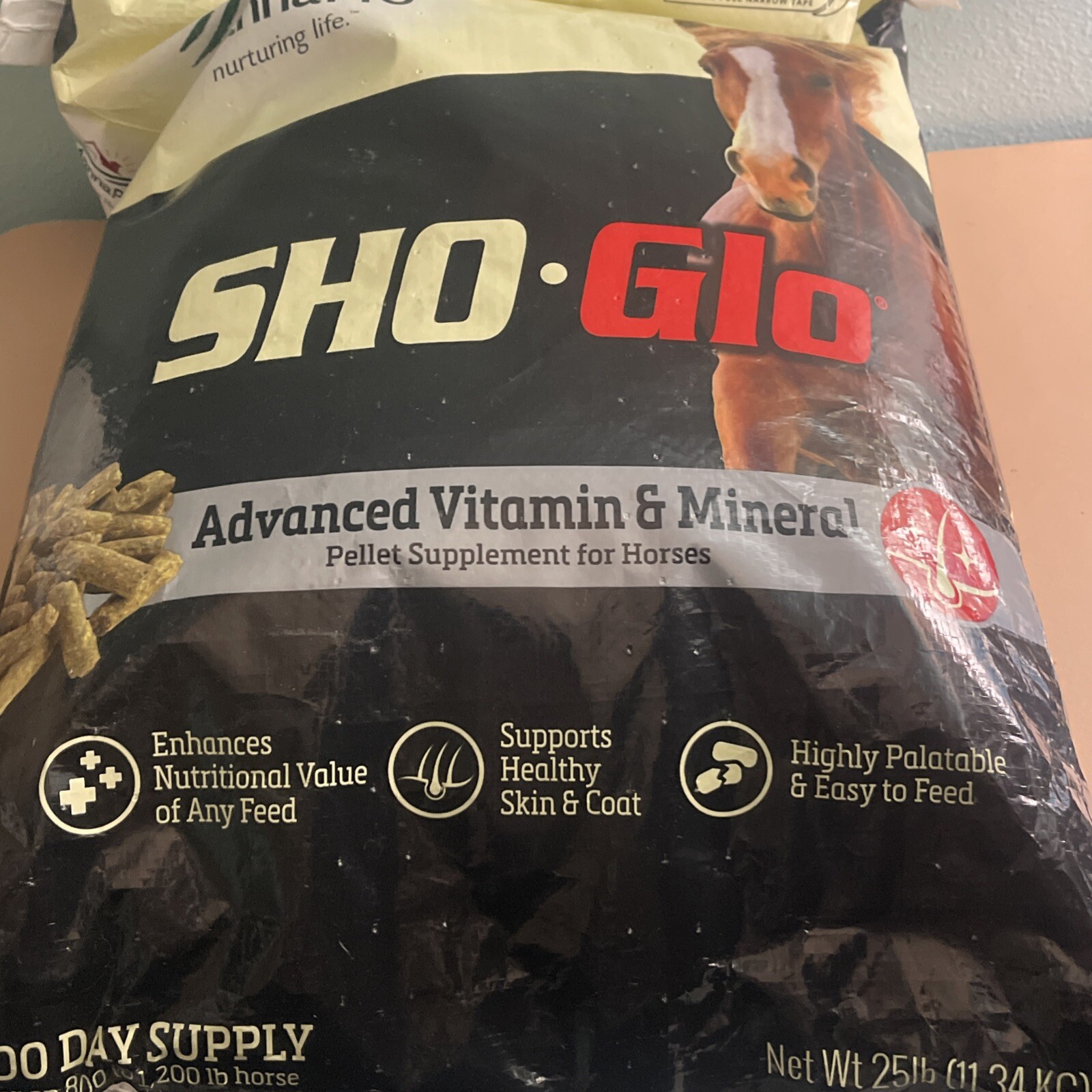 Manna Pro Sho-Glo Horse Supplement 25 Pounds 200 Day Supply For 800-1200# Horse