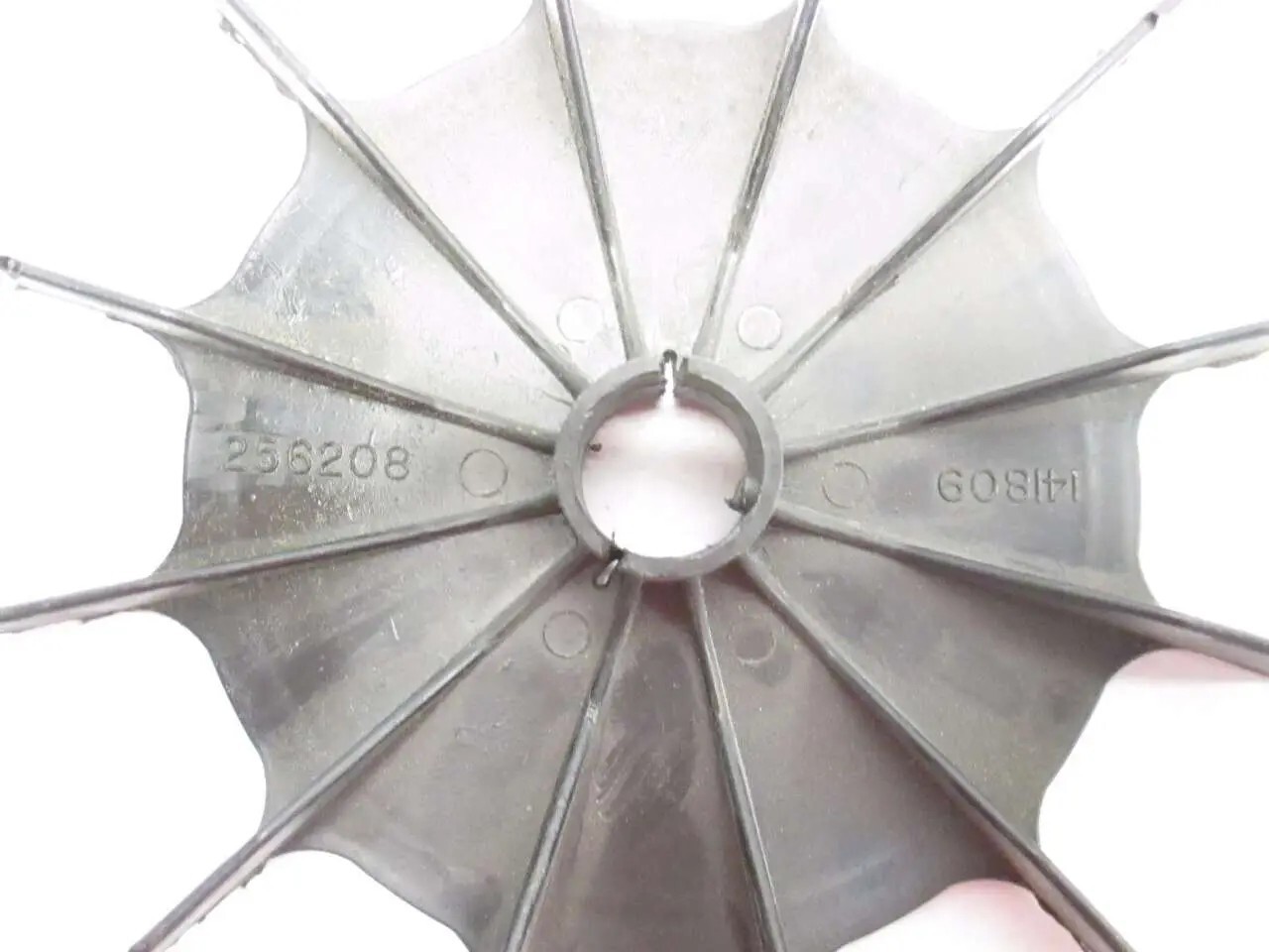 US COOLING FAN 256208 141809 5-5/8" OD  0.687" ID 12 BLADE