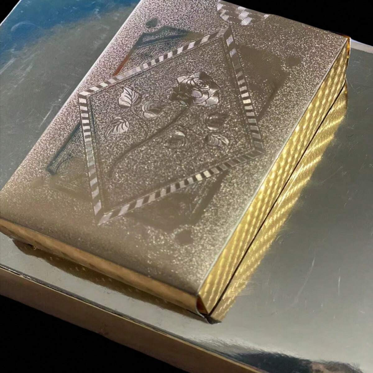 Diamond Waterproof Black Golden Cards Plastic Poker Playing HD Deck of Cards