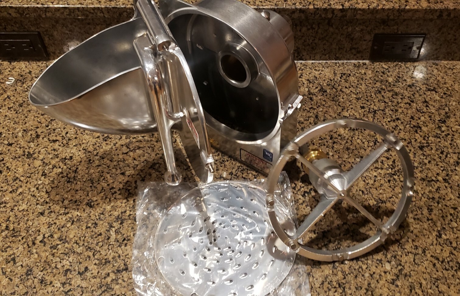 Grater Shredder pelican Head #12 drive for Hobart Mixer & choice of disc NSF Apr