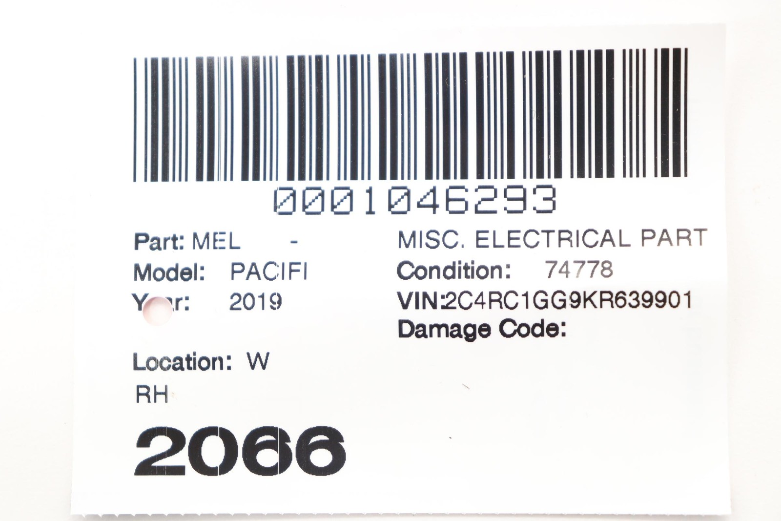 2017 - 2021 CHRYSLER PACIFICA FRONT RIGHT SEAT BACK MEDIA INPUT PORT PANEL OEM